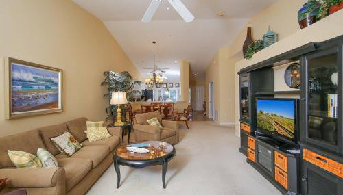 Beautiful lakefront 2BR condo in Heritage Oaks Golf and Country Club - Foto 2