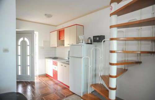 Apartments with swimming pool Caska, Pag - 3085 - Photo 24