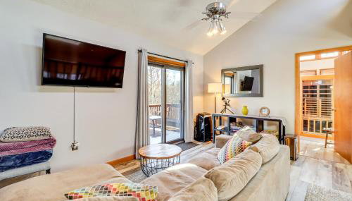 Private Spa, Fire Pit and Deck Poconos Home! - Foto 5