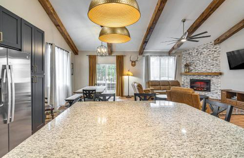 Hike and Fish Group Getaway with Hot Tub in Bailey! - Foto 9