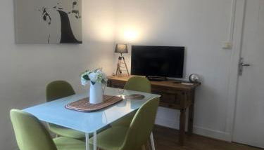 Number 22 - Le Dorat - Apartment 4 with garden & free parking - Foto 4