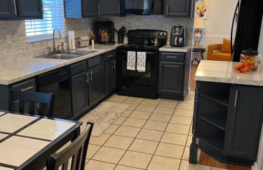 Jolly Accommodations & Suite-Sleeps 10 - Foto 15