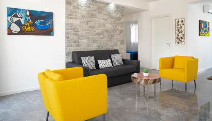 Arricàmpati Apartments Villa & Bringo Car Rental - Foto 2