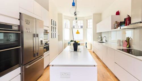 The Clapham Crib - Spacious 4BDR House with Patio - Foto 5