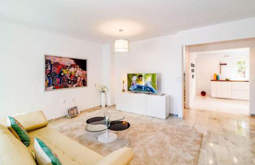 Luxurious apartment close to Puerto Banus - Photo 14