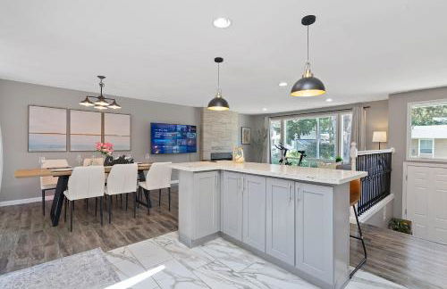 Chic Kirkland Home Overlooking Windsor Vista Park - Photo 15