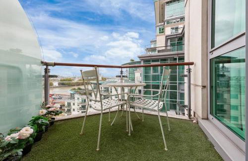 Modern 2 Bed with Balcony & London Eye Views - Foto 59
