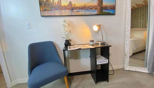 The Botanical Retreat, King Comfort & Poolside Peace - Photo 5