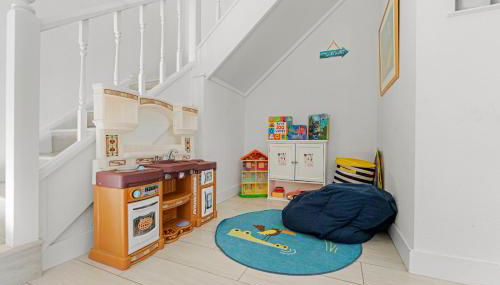 * Large Updated Waterfront Delta Manor Boat Dock * - Foto 2