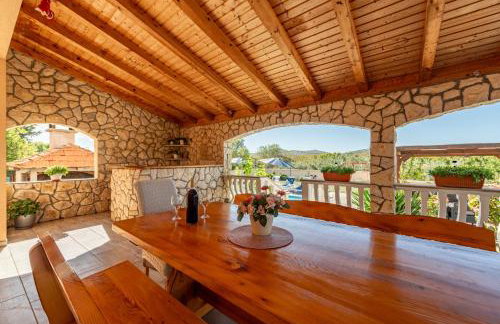 Holiday House Laetitia with pool - Foto 22