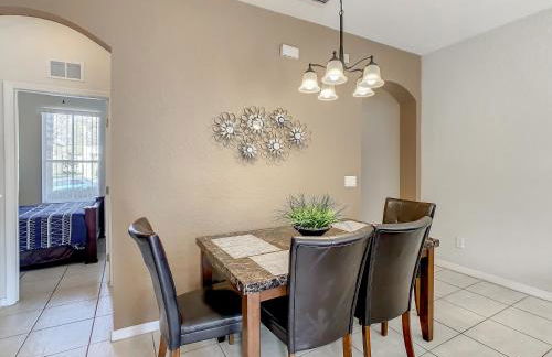 Charming & Cozy Getaway! Lazy River! - Foto 6