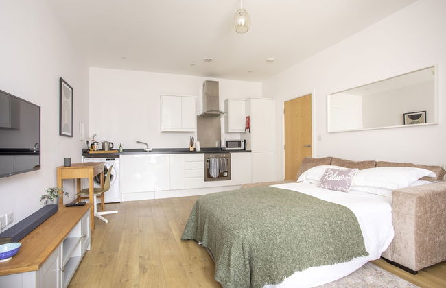 Queens Lodge 1-bed Apartment in Redhill - Foto 3