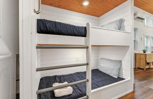 The Hickory Tiny Home in Menlo - Photo 22