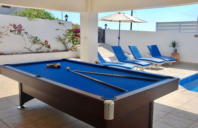 Villa Only 50m To The Sea, Sleeps 12, Polis - Foto 67