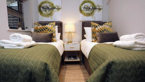 Aisiki Apartments at Stanhope Road, North Finchley, Airconditioned Multiple 2 or 3-Bedroom, Pet Friendly Duplex Flats, King or Twin Beds with Free Wi-Fi - Foto 3