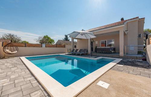 Holiday house Karla - Foto 1