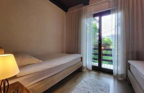 Holiday Home with Three Bedrooms and Garden - Photo 21