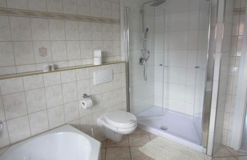 Ferienwohnung Bienwald mit Pool für 4 - 6 Personen mit 3 Schlafzimmern - Foto 36