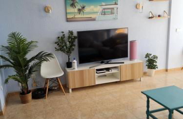 Gran terraza con vistas al mar y piscina - Foto 6