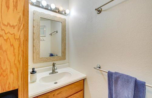 Lake Hamilton Escape with Boardwalk and Boat Dock! - Foto 9