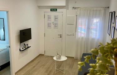 Los Mellis - María Zambrano Estación de Tren & Bus - Photo 4