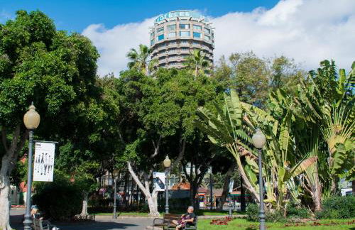 The Jade Flower - Photo 22