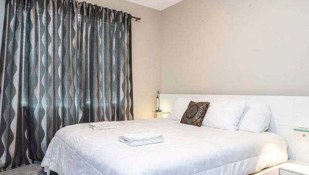 8950 Amazing 5BD Home With Pool - Foto 3, Habitación