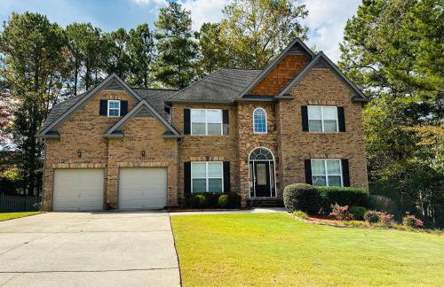 1 Spacious 4BR Getaway near Atlanta - Foto 1