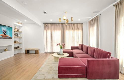 Gated Resort, 2 Homes, 9BR Ensuites, Slps27, Pool - Photo 46