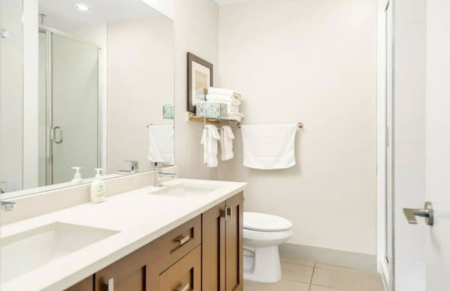 Penthouse Lake Home 3BR Amazing View - Photo 20