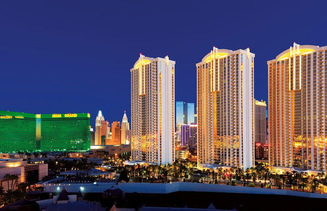 Lucky Gem Penthouse Suites at Signature - Foto 40