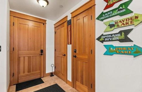 The Riverstone Riviera Affordable Mini City Getaway in CDA - Foto 9