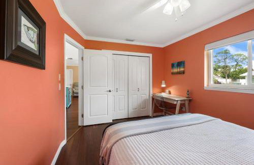 Minutes to Manasota Beach 2 King Beds Fenced yard Pets Welcome - Foto 10