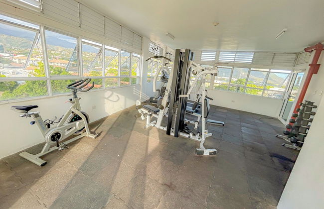 City View New Kingston Apartment w/ Pool - Foto 16