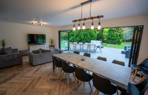 FAMILY FRIENDLY, HOT TUB, Fire Pit, Spacious & Modern - Foto 6