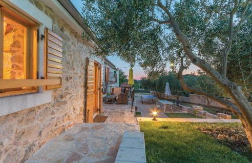 Two-Bedroom Holiday Home In Jagodnja Gornja - Foto 6