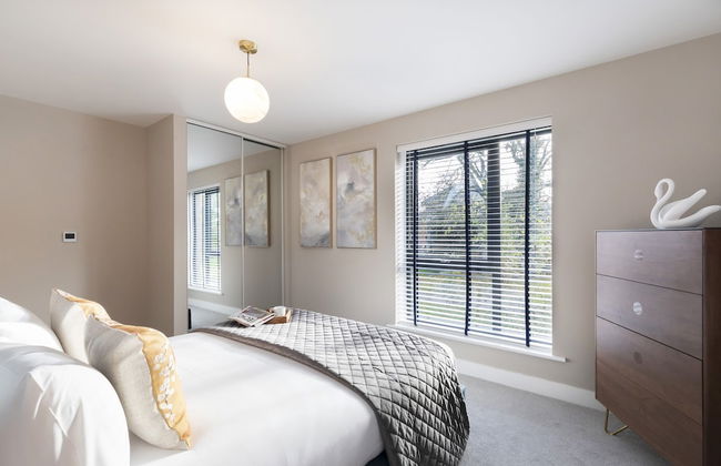 Elliot Oliver - Luxurious 2 Bedroom Apartment With Parking - Photo 5