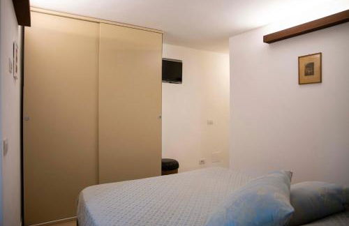 LE RONDINI - Courtyard apartment with balcony & terrace - Foto 25