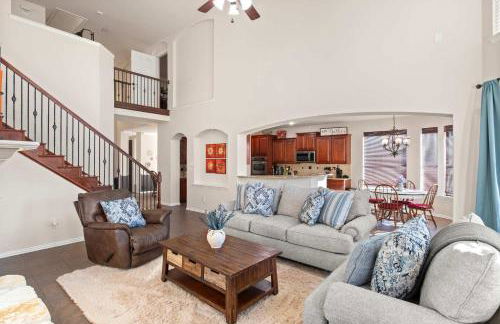 Spacious 4BR 3BA with Yard Mins to LakeLewisville - Foto 8