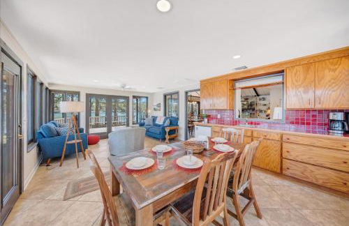 Lake Harmony - Lakefront Home w/ Private Dock, & Fire Pit - Foto 16