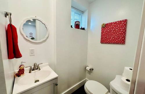 Holly Jolly Historic Home Where Its Always XMAS - Foto 46