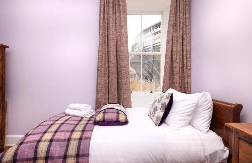 JOIVY Charming 2-Bed Flat Near Edinburgh Castle - Foto 40