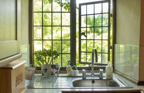 Strongate Cottage Rural Retreat - near Bridport & Jurassic Coastline - Photo 15