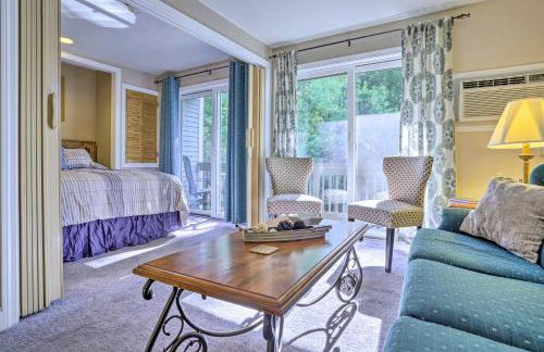 Lake Getaway Walk Across Street to Private Beach! - Foto 8