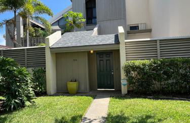 Beachside Modern Wellness Villa with Spacious Patio - Photo 18