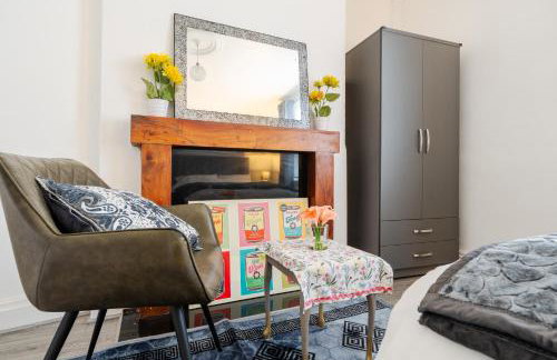 Modern 3-Bedroom Home in-Steps from Crown Point - Foto 9