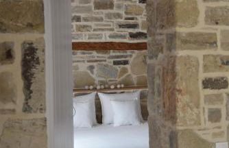 LAINI LUXURY SUITES - Photo 29