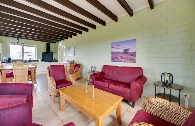 Holiday Home with Meadow View near Forests - Photo 15