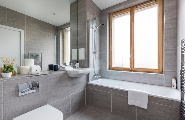 Modern & Designed 2 bed Penthouse Apt Sleeps Five - Foto 39