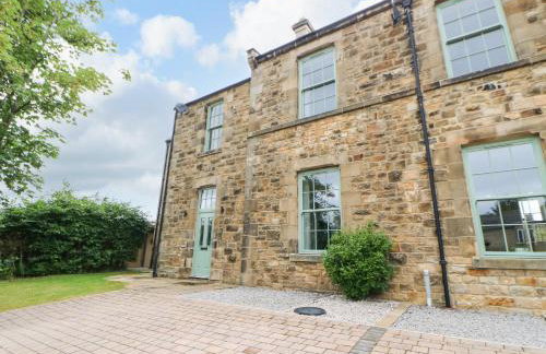 1 Claire House Way - Photo 3